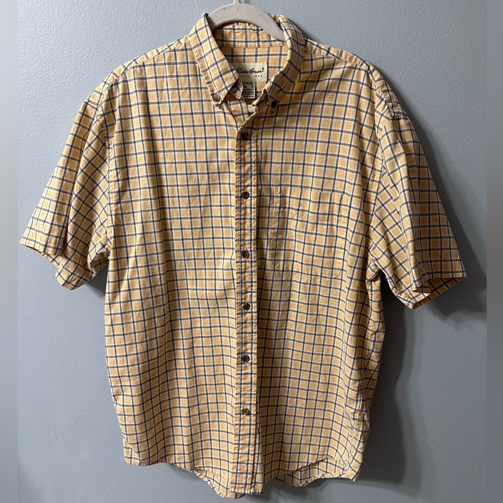 Eddie Bauer Plaid Short Sleeve Cotton Button Up Shirt Size Medium